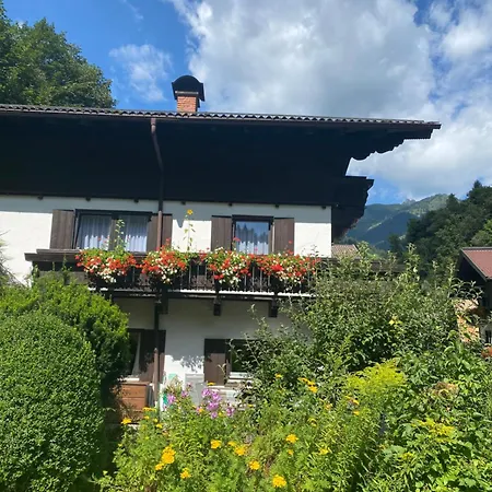 Dahoam Im Dorfheisl Alojamento de Acomodação e Pequeno-almoço 3*